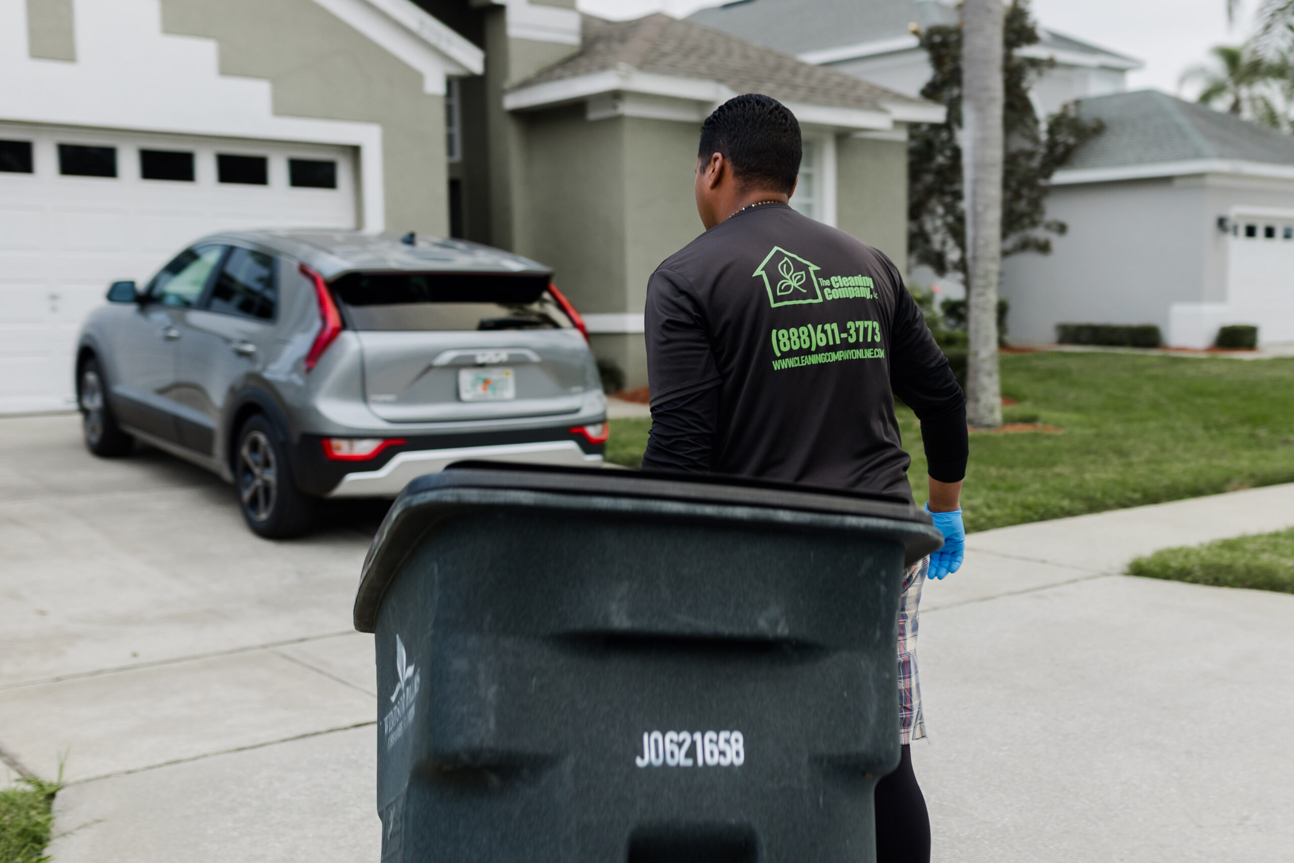 Trash Bin Maintenance — Parking Lot & Porter Services